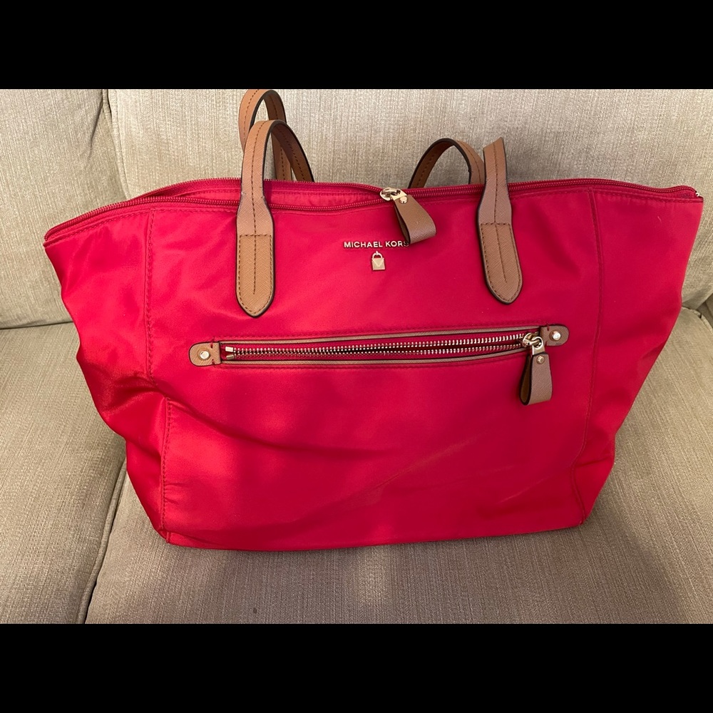 Michael Kors Zippered Tote